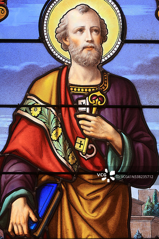 圣母升天教堂圣彼得彩绘玻璃图片素材