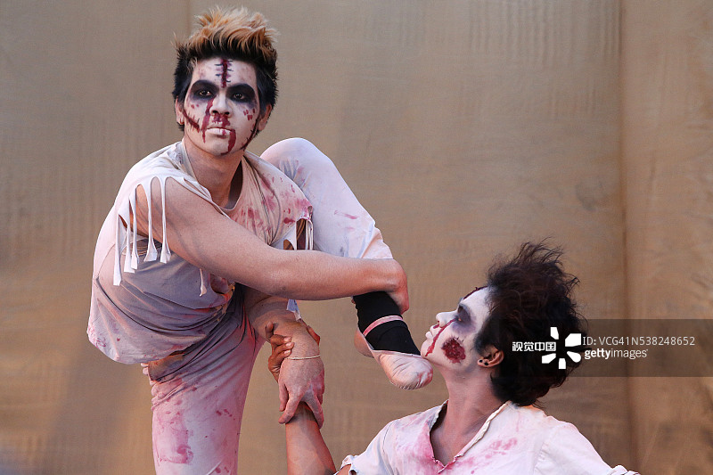 柬埔寨马戏团的光芒图片素材