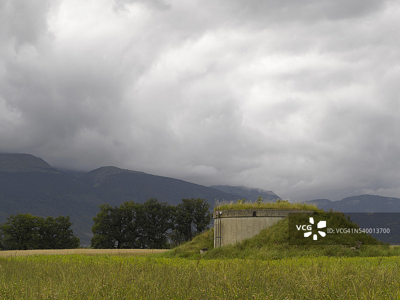 瑞士日内瓦大型强子对撞机图片素材
