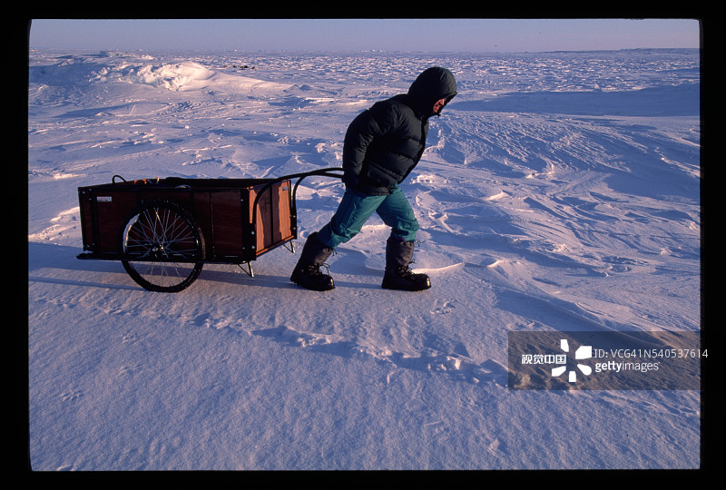 日本探险家长濑忠图片素材