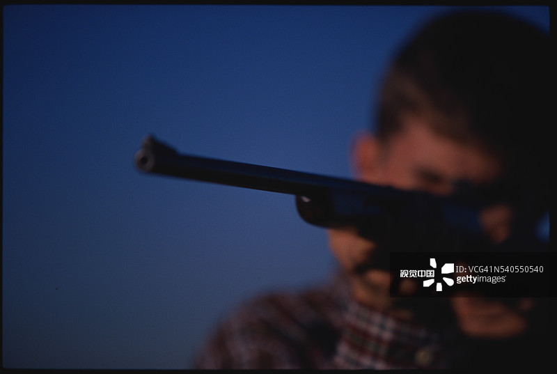 瞄准步枪图片素材