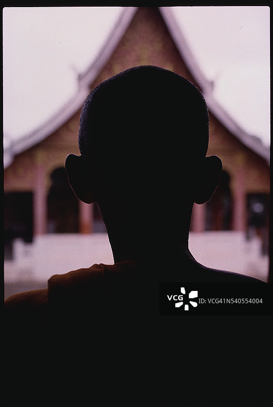 僧侣剪影图片素材