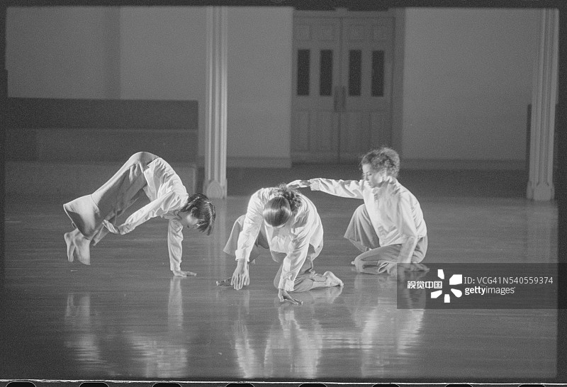 后现代舞者图片素材