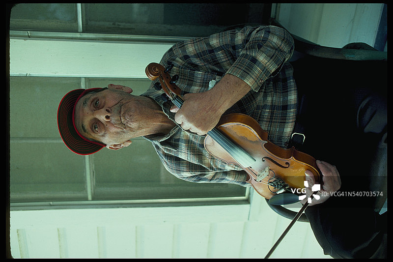 丹尼斯·麦基图片素材