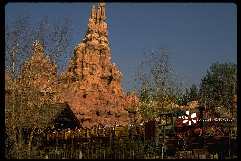 大雷山铁路图片素材