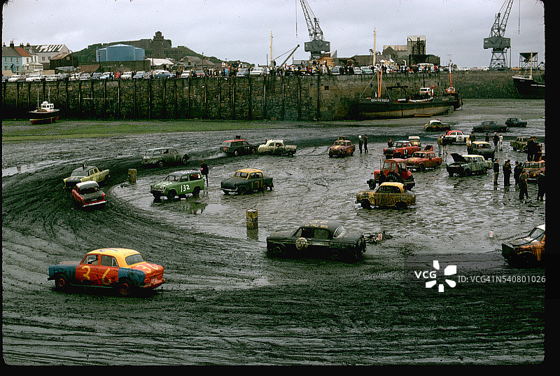 港口泥地赛跑图片素材