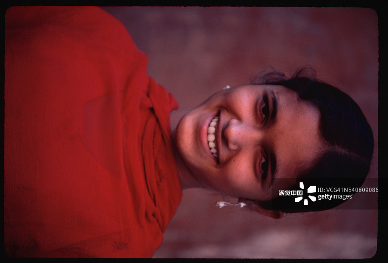 年轻女子的肖像图片素材