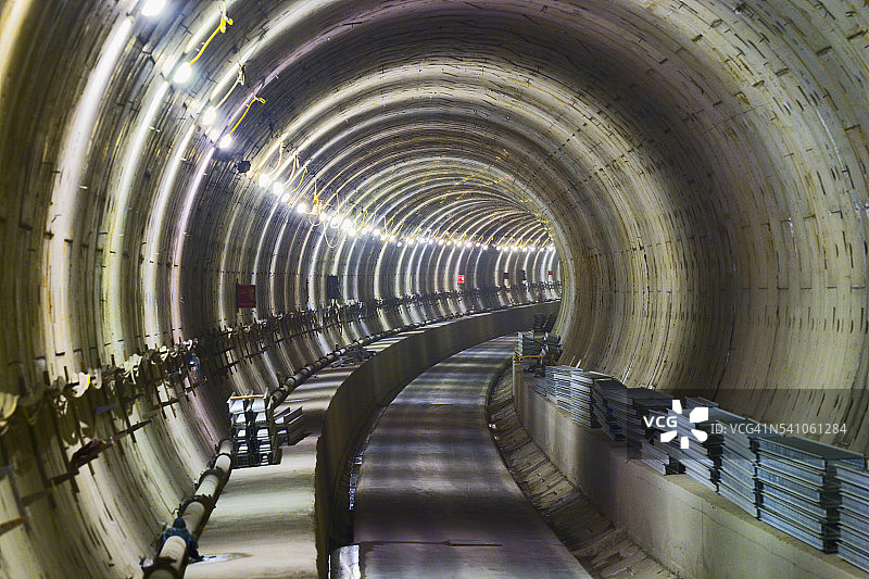 建设中的英法海底隧道扩建工程图片素材