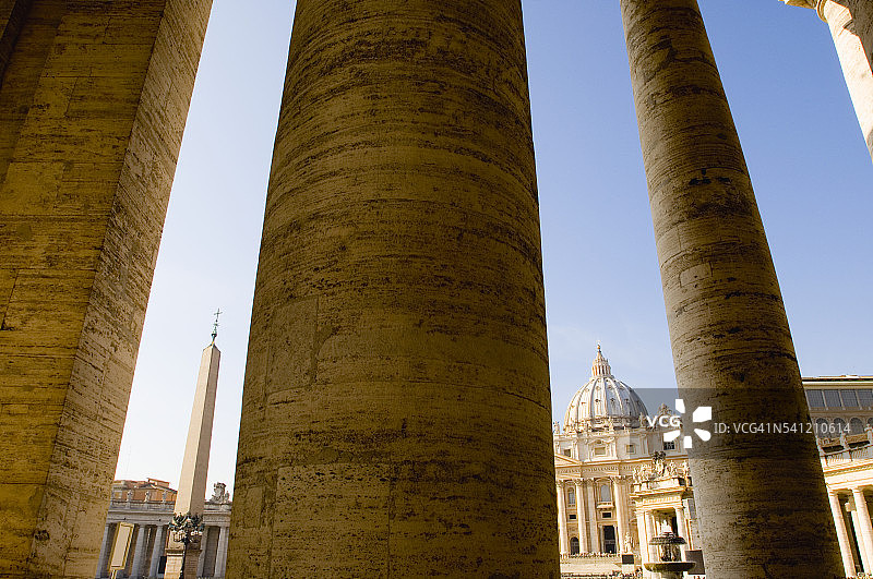 圣彼得广场的柱子图片素材