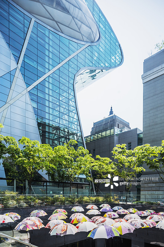 首尔市政厅附近的艺术装置（Yoo Geol architect）图片素材