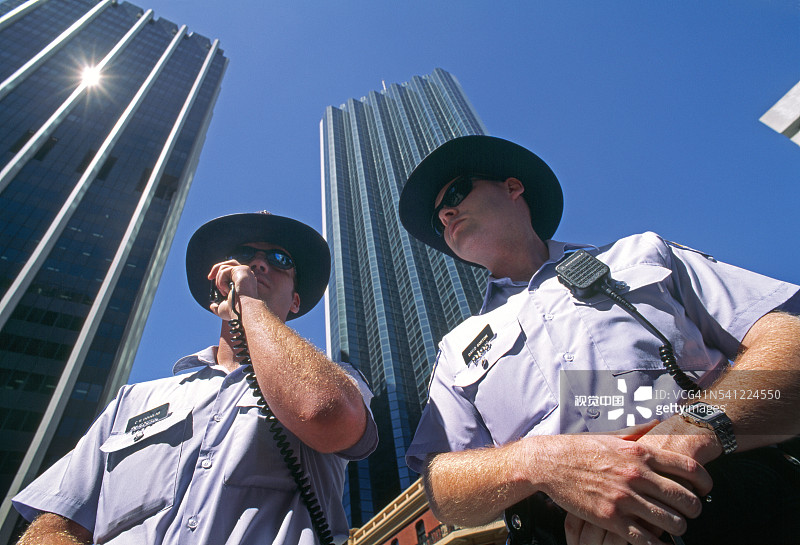 在乔治大街的警察图片素材