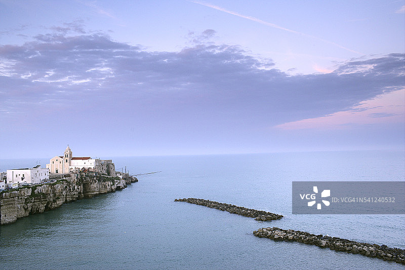 维耶斯泰及亚得里亚海景观图片素材