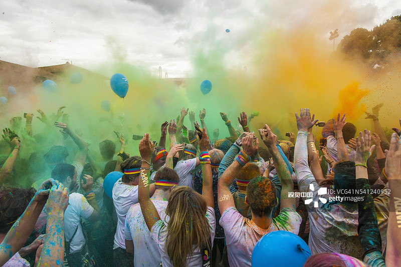 佛罗伦萨彩色跑2015图片素材