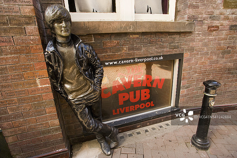 雕像与卡文俱乐部之窗图片素材