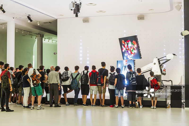 2015年米兰世博会韩国馆内多媒体表演图片素材