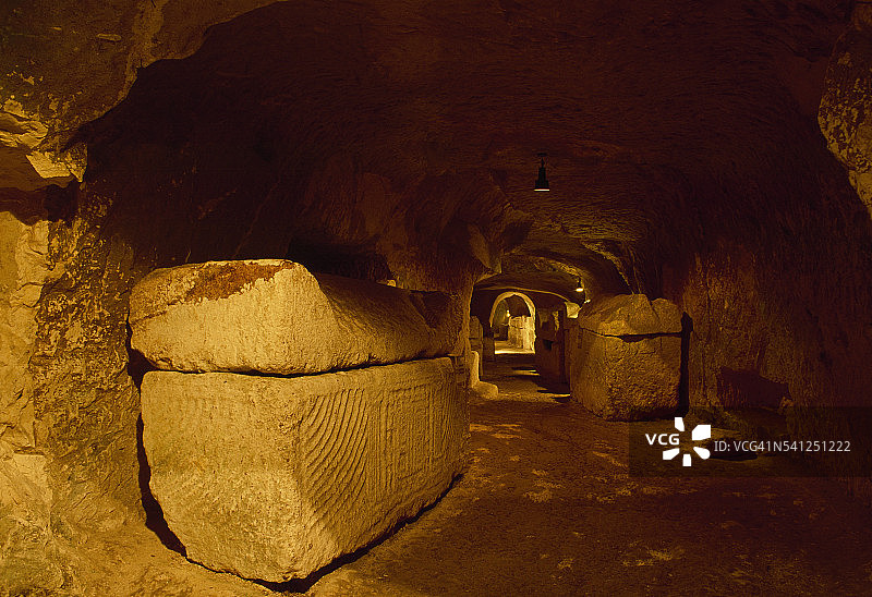 贝特谢阿里姆地下墓穴中的石棺图片素材