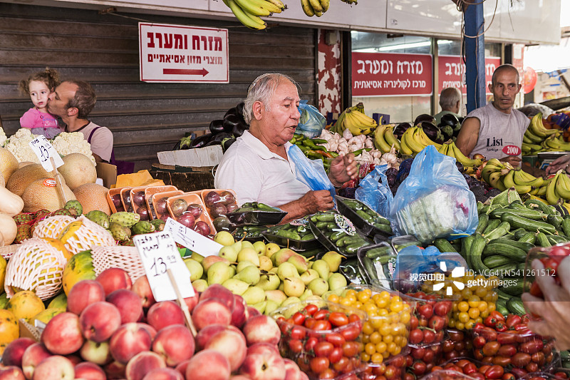 卡梅尔市场，蔬菜商图片素材