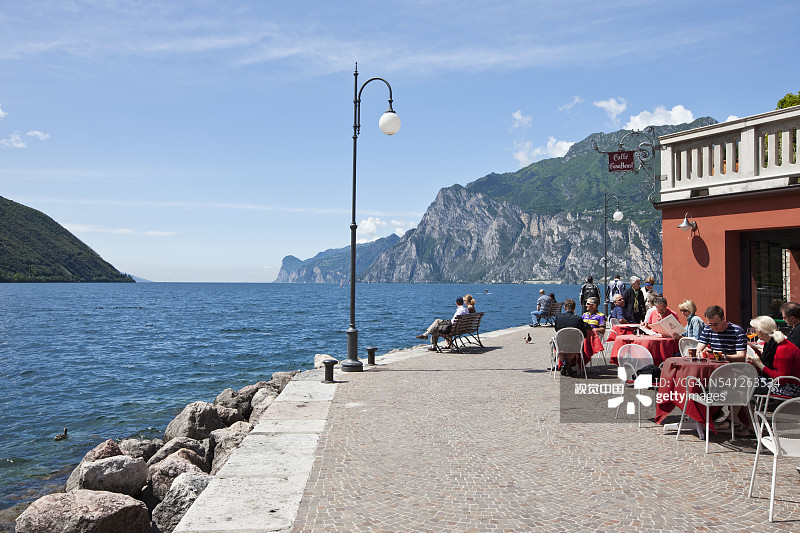 加尔达湖图片素材