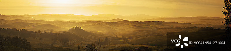 托斯卡纳的丘陵风光图片素材
