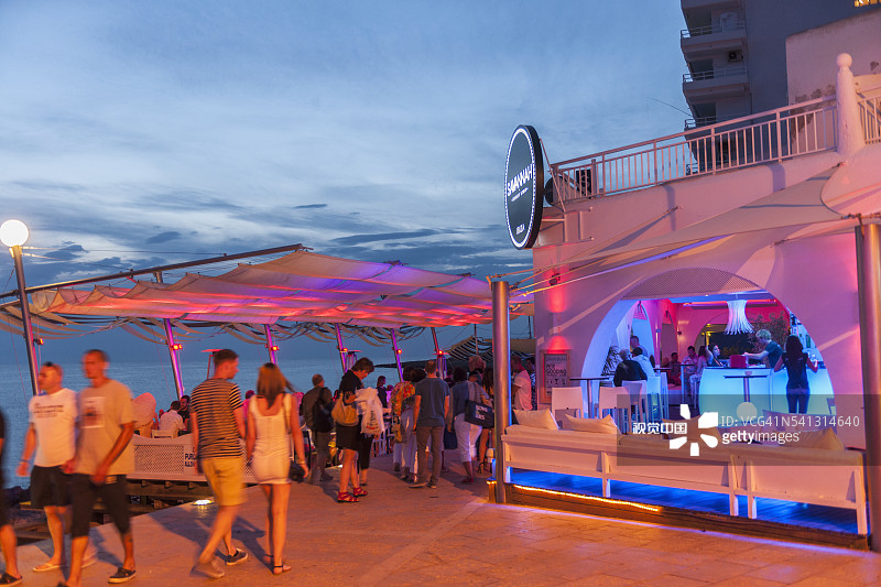 巴利阿里群岛 - 海天咖啡馆长廊的日落时分图片素材