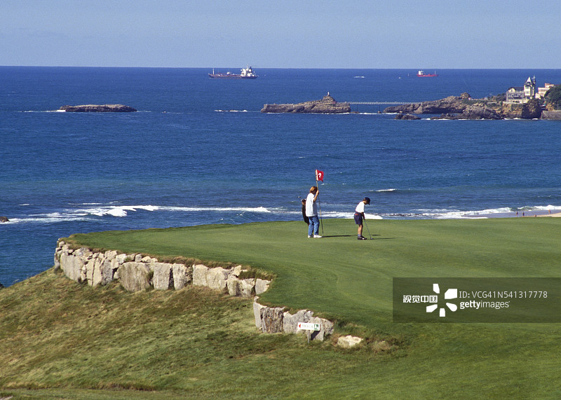 比斯开湾上的高尔夫球场图片素材