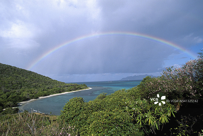 小圣文森特的彩虹图片素材