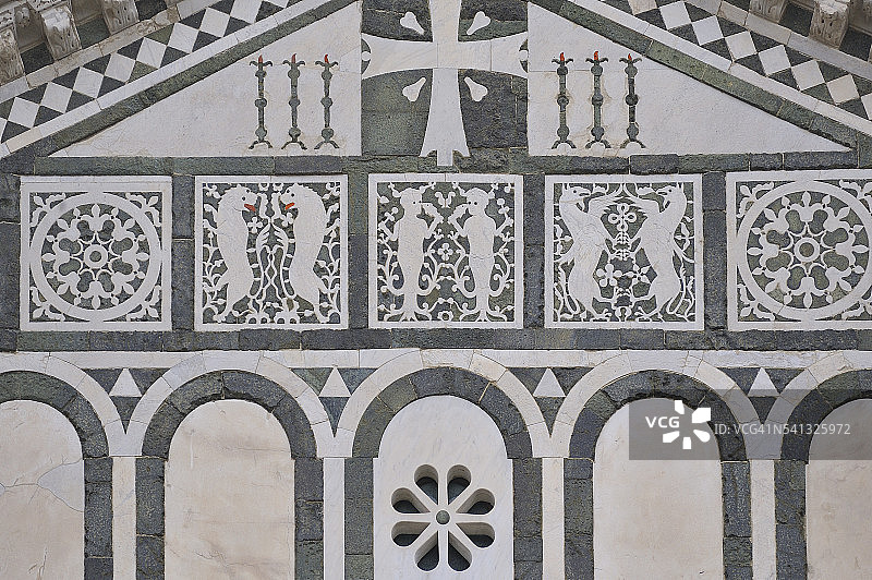 圣米尼亚托教堂外观细节图片素材