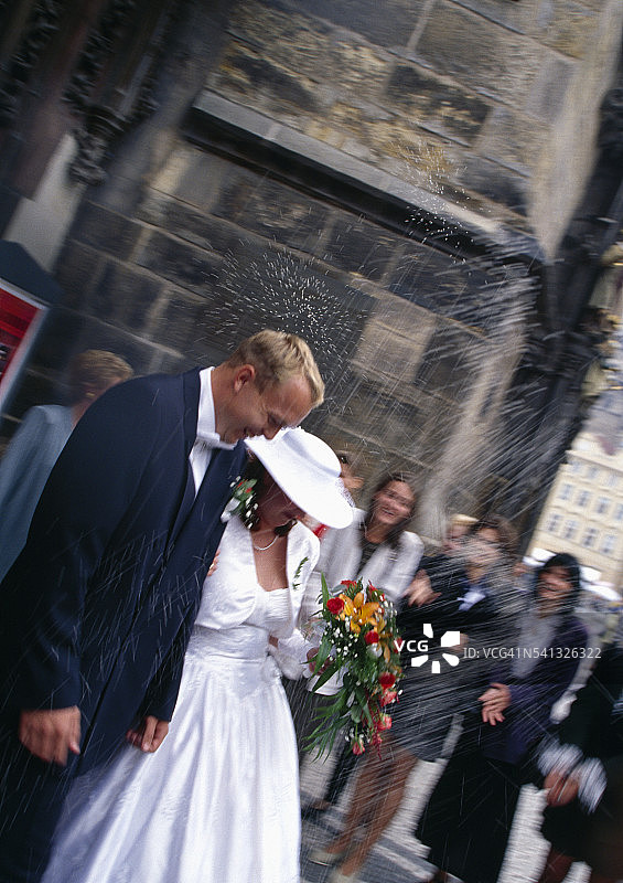 布拉格老城广场婚礼图片素材