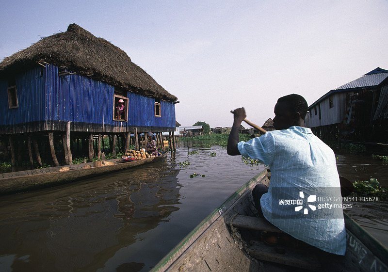 冈维的水上房屋图片素材