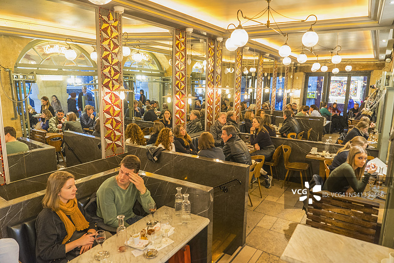 沃热广场，雨果咖啡馆图片素材