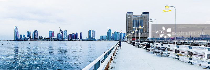 曼哈顿翠贝卡：34号码头、荷兰隧道通风井和泽西市背景图片素材