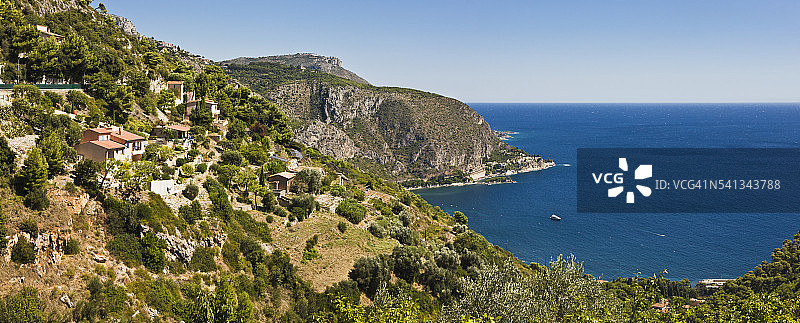 村庄附近的风景图片素材