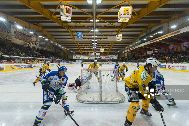 布鲁尼科体育场，冰球图片素材