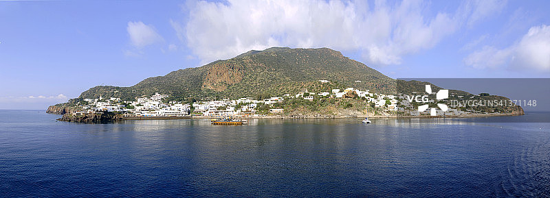 从渡轮上看帕纳雷阿岛图片素材