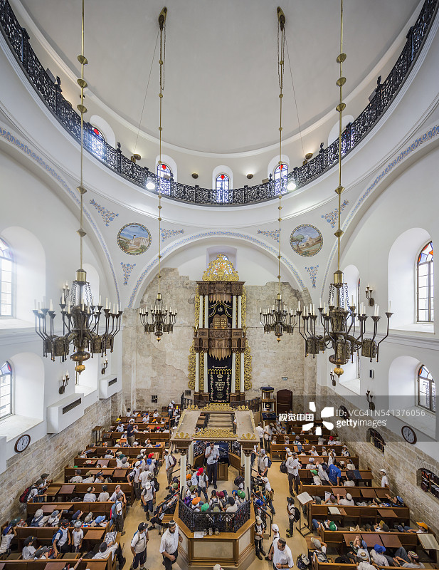老城犹太区胡尔瓦犹太会堂内景图片素材
