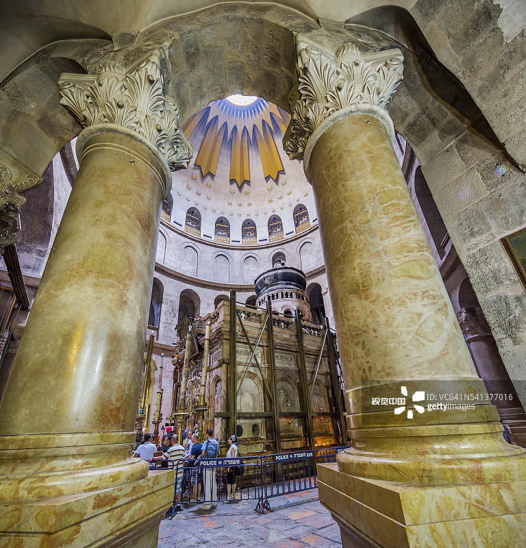 耶路撒冷老城基督教区圣墓教堂：圆形建筑与耶稣墓图片素材