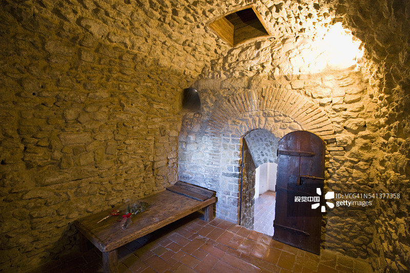 圣莱奥要塞的炼金术士卡里奥斯特罗的监狱牢房图片素材