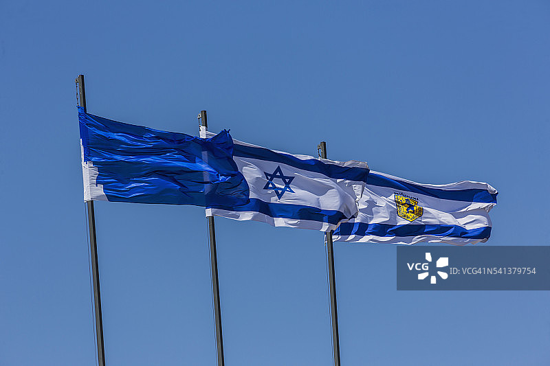 耶路撒冷大卫塔（或耶路撒冷城堡）：大卫塔博物馆标志旗帜、以色列国旗和耶路撒冷市旗图片素材