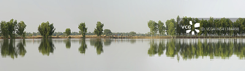 孔纳和廷巴克图之间的尼日尔河图片素材