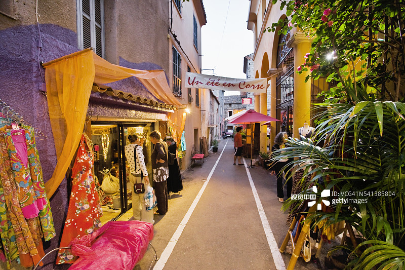 韦基奥港博尔戈街上的商店图片素材