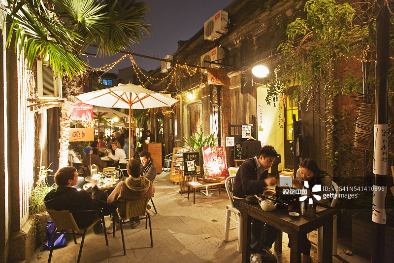 泰康路艺术街的酒吧咖啡馆图片素材