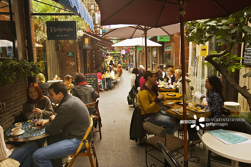 泰康路艺术街的波西米亚咖啡馆和酒吧图片素材