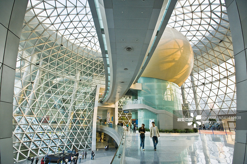 上海科技馆的中央大厅图片素材