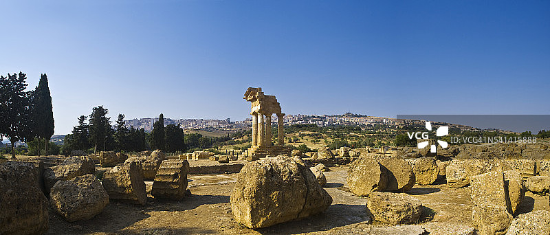 卡斯托尔和波吕克斯神庙遗址图片素材