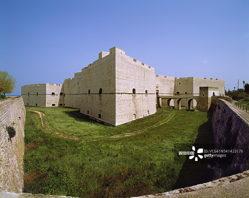 意大利巴莱塔的斯瓦比亚城堡图片素材