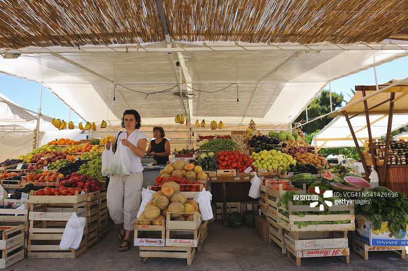 克罗地亚斯塔里格勒的日常市场图片素材