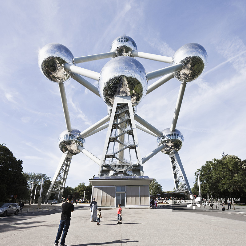 布鲁塞尔展览公园的原子塔图片素材