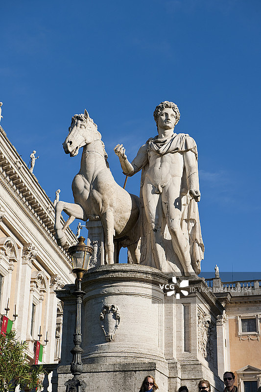 卡比托利欧广场的卡斯托耳雕像图片素材