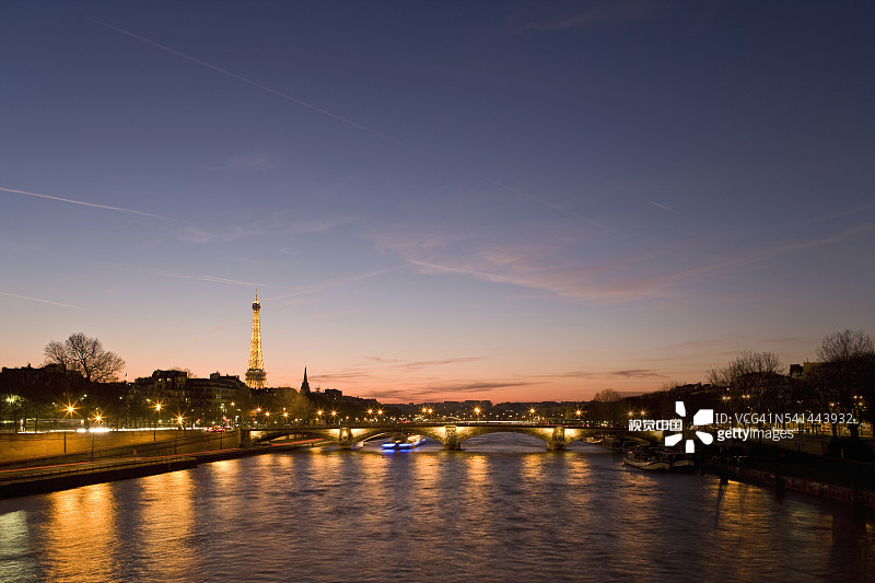 塞纳河日落景色图片素材