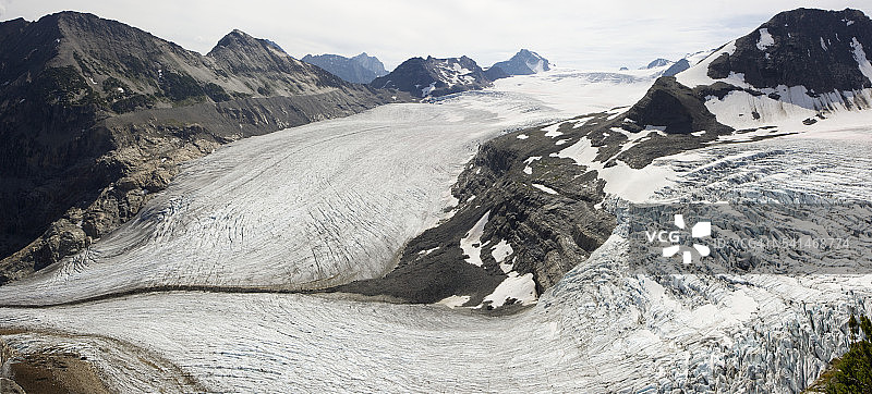 康拉德冰川，哥伦比亚山脉，布加布省级公园图片素材